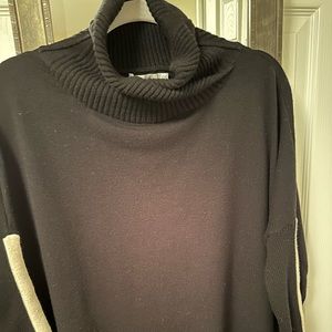 Women’s iconic Mersea Newport Travel Sweater OS fits all black